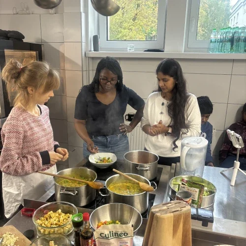 20251011_100157536_ios_1_1x