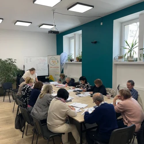 5963028638834214807_1